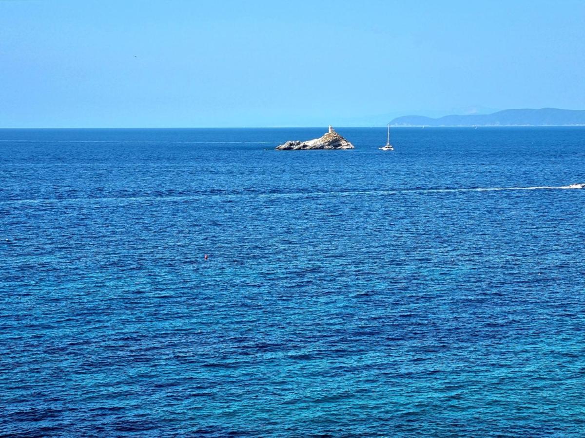 Appartamenti La Terrazza Sulle Ghiaie - Goelba Portoferraio Extérieur photo