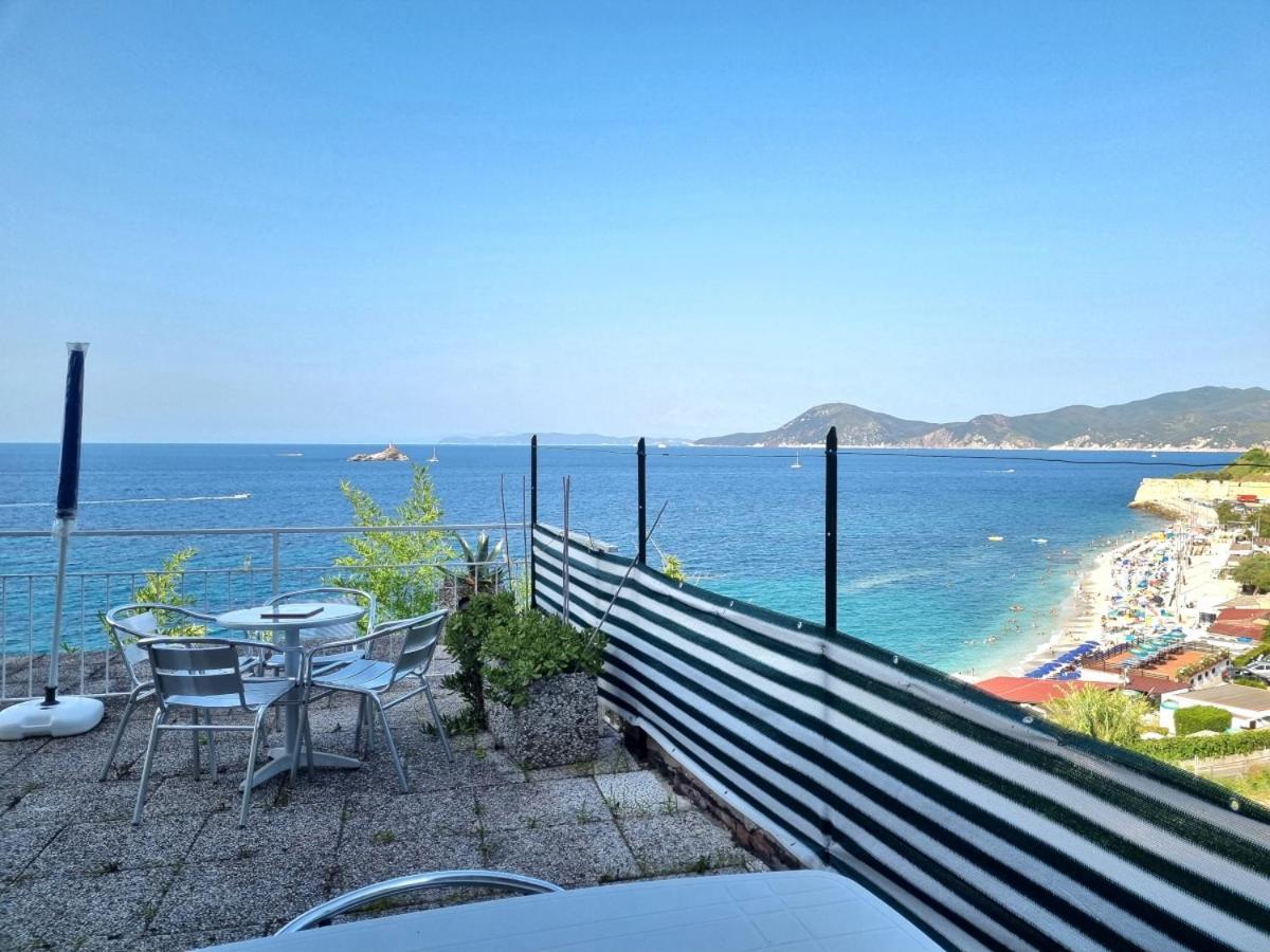 Appartamenti La Terrazza Sulle Ghiaie - Goelba Portoferraio Extérieur photo